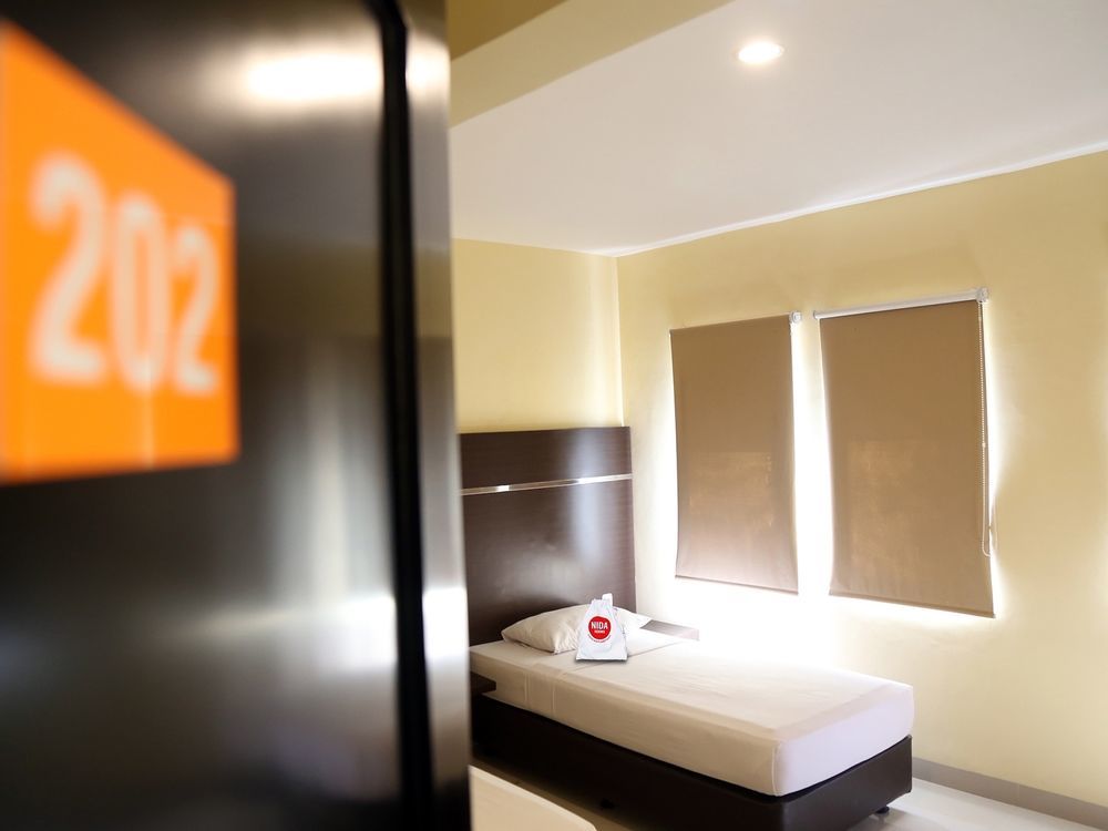 Nida Rooms Makassar Town Square Exterior foto