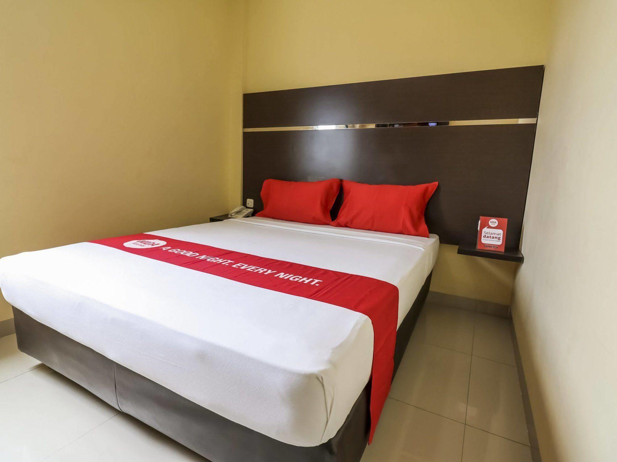 Nida Rooms Makassar Town Square Exterior foto