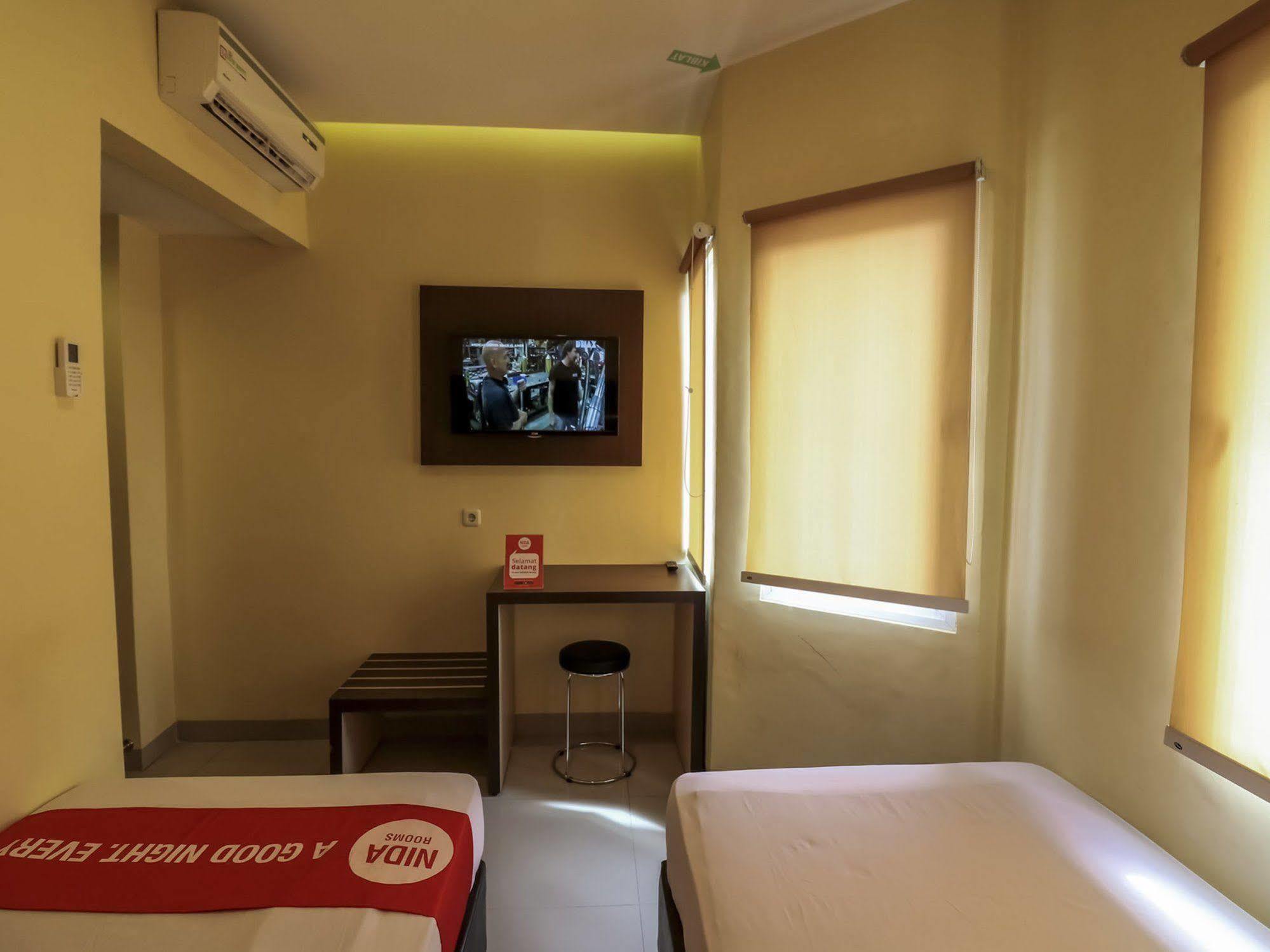 Nida Rooms Makassar Town Square Exterior foto