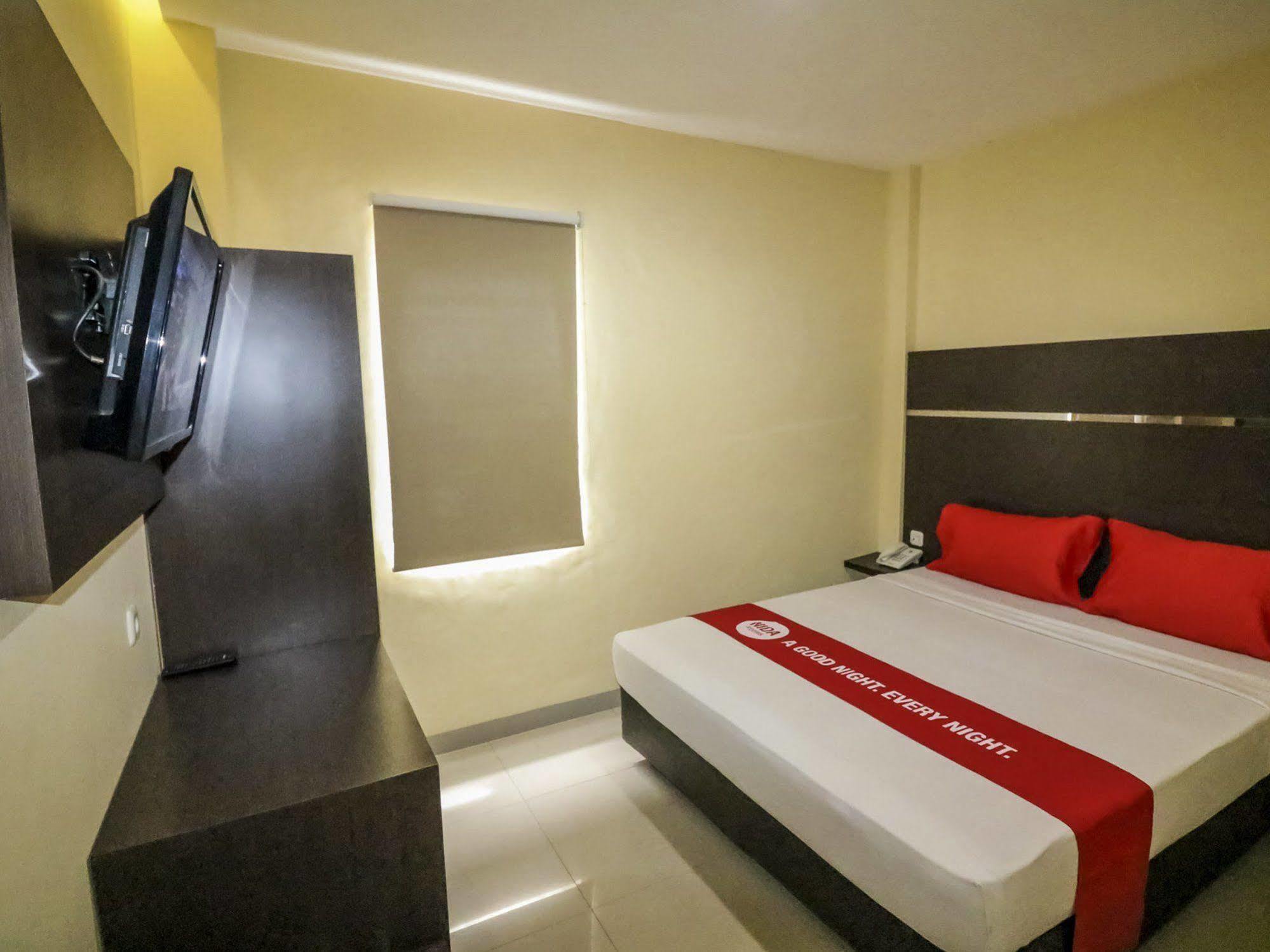 Nida Rooms Makassar Town Square Exterior foto