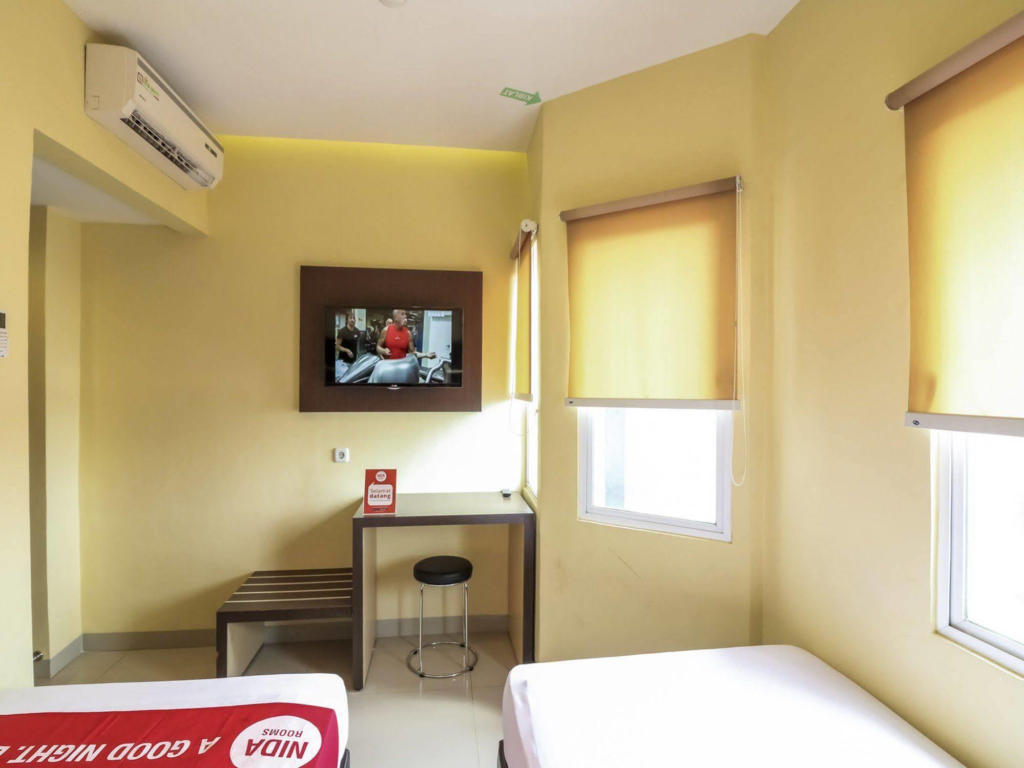 Nida Rooms Makassar Town Square Exterior foto